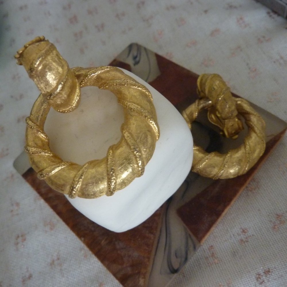 80's Gold/Brass Clip On Stunners